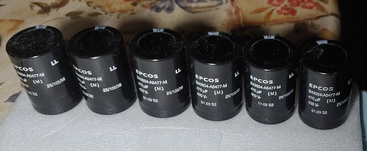 EPCOS 470 μF 450 V.jpg