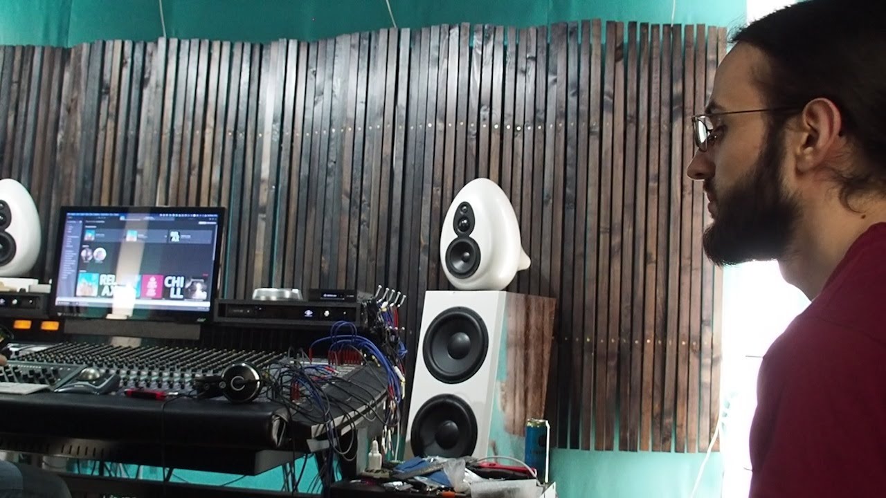 www.youtube.com